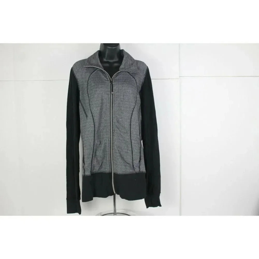 Ladies Lululomen Jacket Size 6